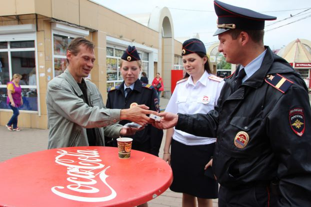 В Подольске полицейские провели акцию против курения