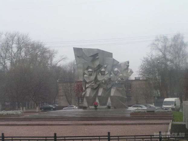Символы Подольска: памятник Подольским курсантам