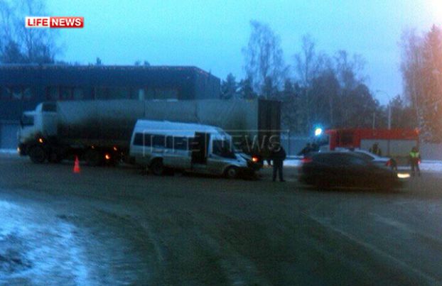 Микроавтобус попал в ДТП в Курилове