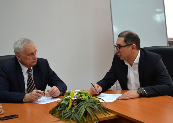 В Климовске подписано соглашение о передаче городу квартир в новостройке