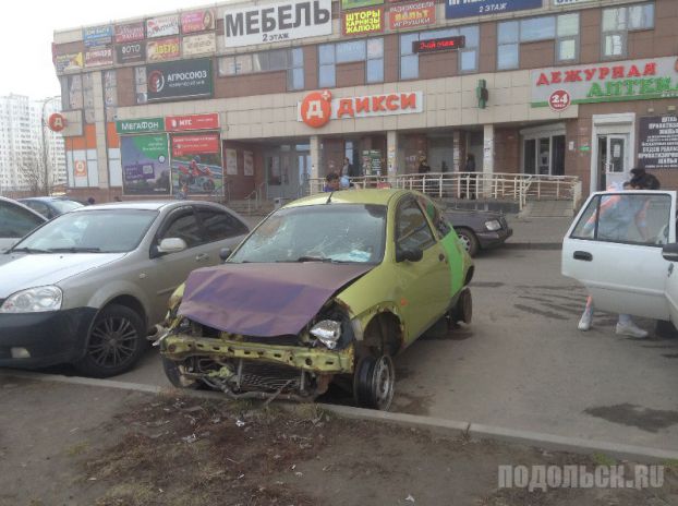 В Кузнечиках этническая группировка продавала краденые авто на запчасти