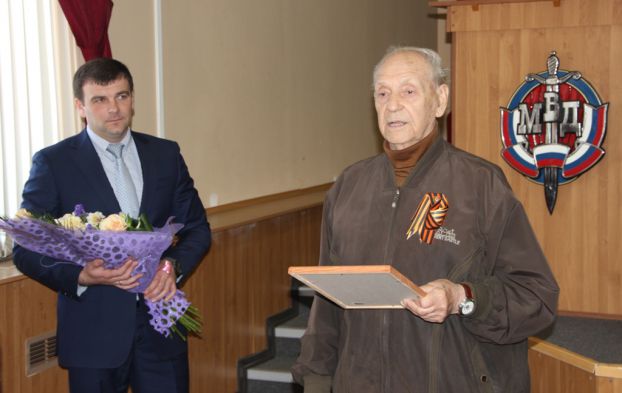 В МУ МВД России «Подольское» поздравили ветеранов с победой в конкурсе