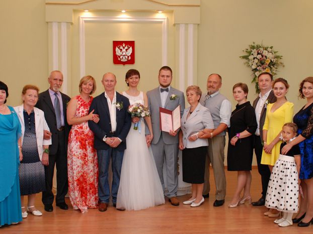 700 пар зарегистрировали отношения в Подольском районном отделе ЗАГС в этом году