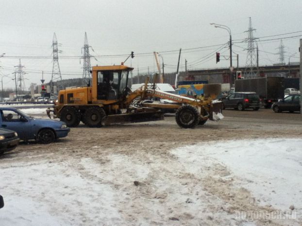 Проблемы готовности дорожного хозяйства к зимнему периоду обсудили в Подольске