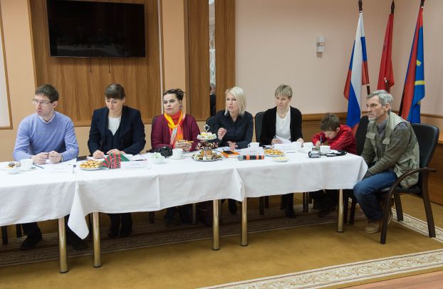 Активисты ассоциации многодетных матерей Подольска встретились с руководством города