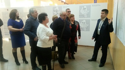 Депутаты Рязановского посетили экспозицию по материалам публичных слушаний 