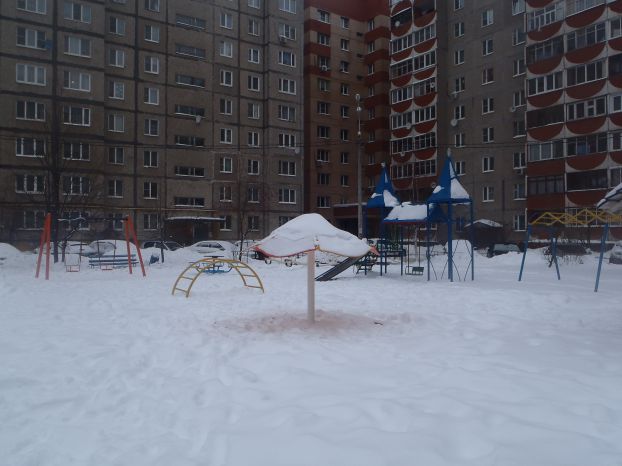 Площадка в Климовске. Песчаное покрытие