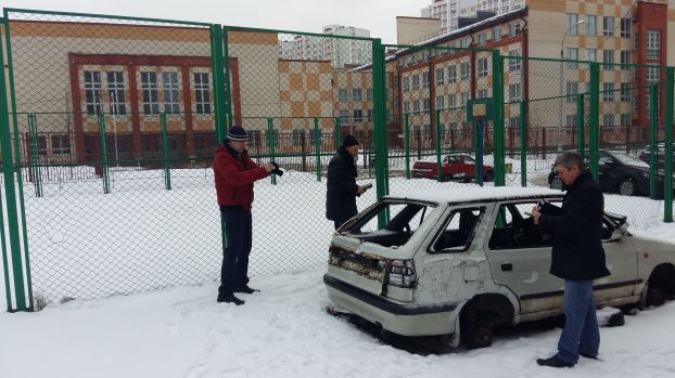 В Подольске выявляют бесхозные автомобили на улицах