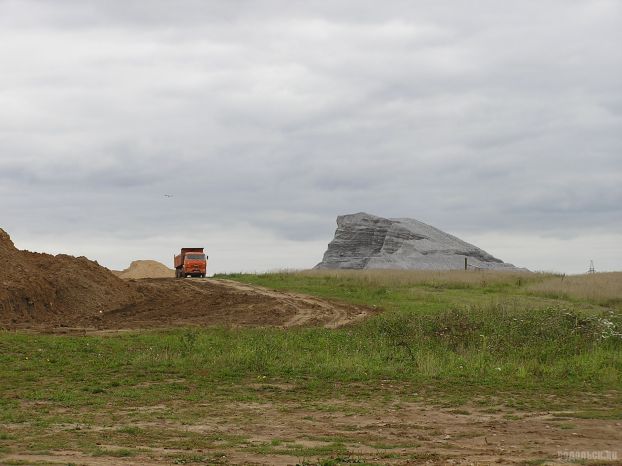 В Щапове разбойники отобрали грузовик с песком