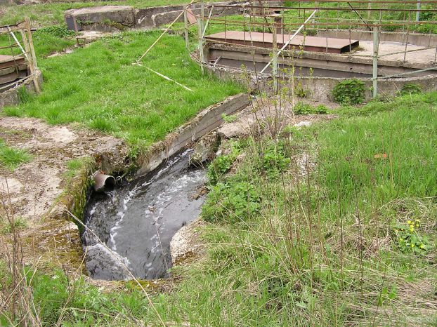Когда канализация Климовска перестанет отравлять реку?