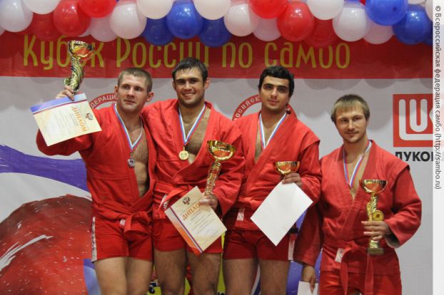 Подольский самбист занял второе место на Кубке России