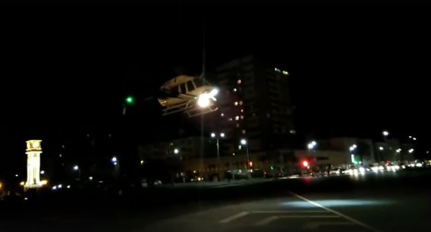 Вертолет на площади