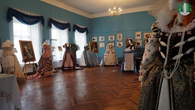 Выставка исторического костюма проходит в Подольске