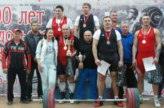 Подольские тяжелоатлеты отличились на областном чемпионате