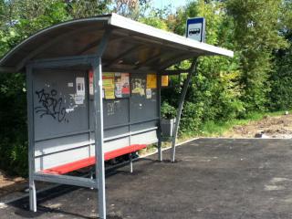 Жители не согласны с переносом автобусной остановки на Весенней