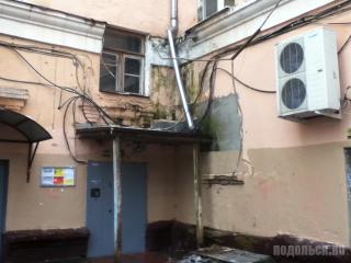 За долги УК отключат электроэнергию в подъездах 22-х домов Подольска