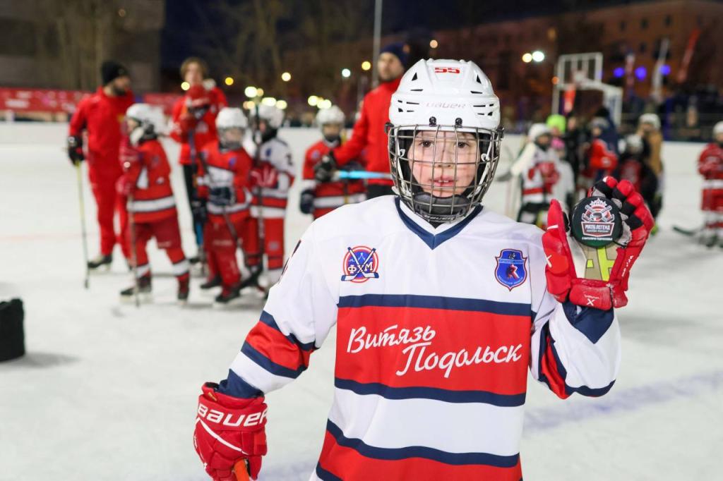 Легенды хоккея России сыграли со сборной Подольска