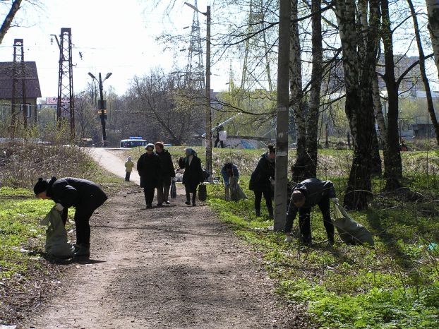 Субботник на Весенней