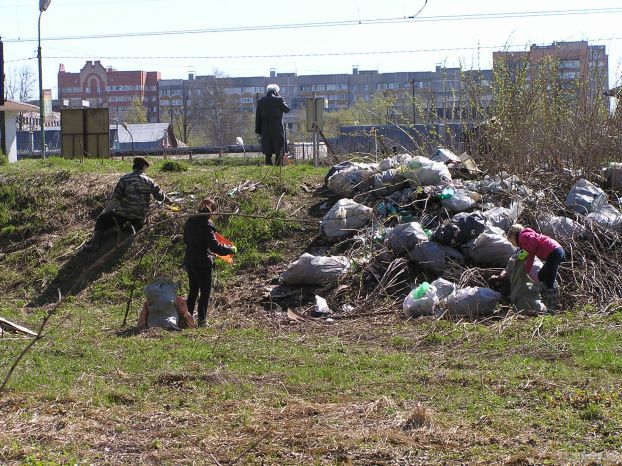 Субботник на Весенней