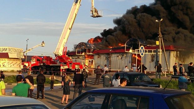 Пожар на Покровском авторынке в Подольском районе