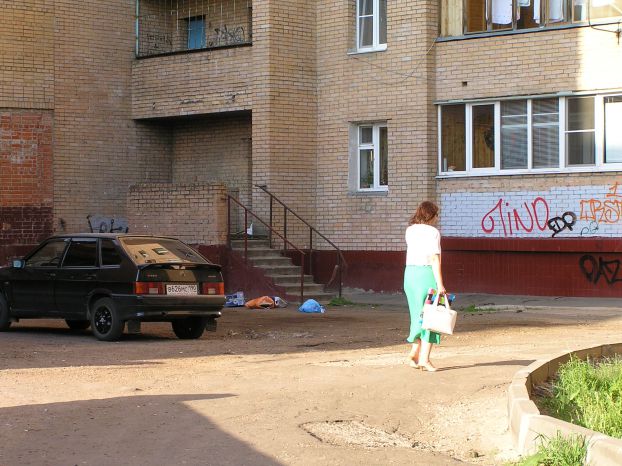 Во дворе