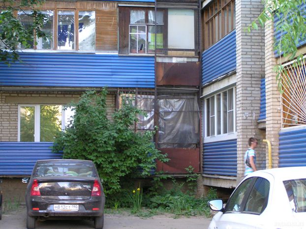 Подъезд в Климовске