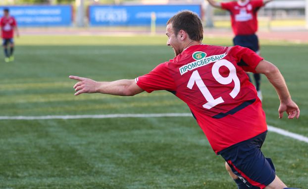 Игорь Бояров принес «Витязю» победу над «Локомотивом»
