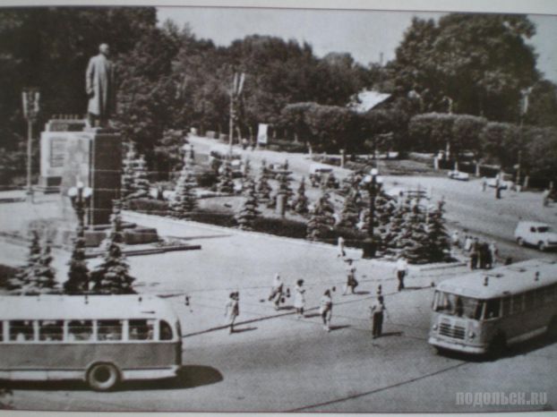 Памятник Ленину