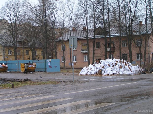 Уборка листвы