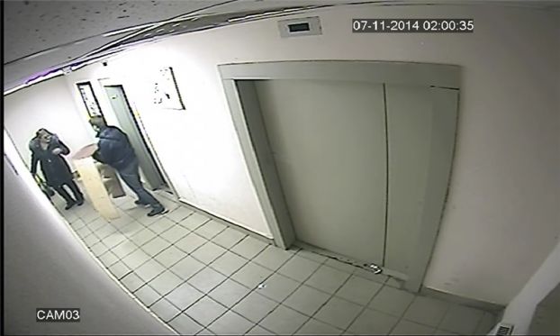 Cовершена серия краж подставок для цветов