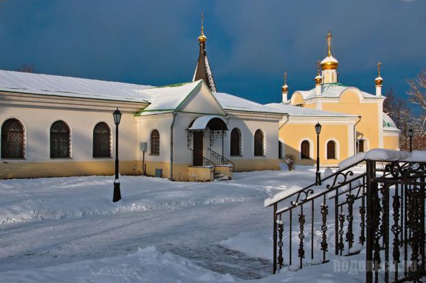 Воскресенский храм