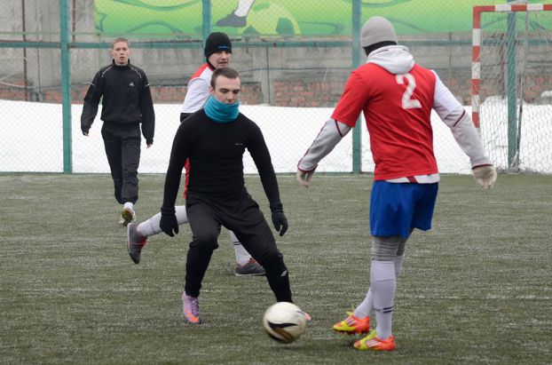 Зимний футбол