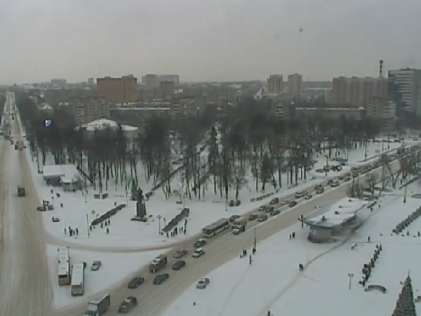 На площади