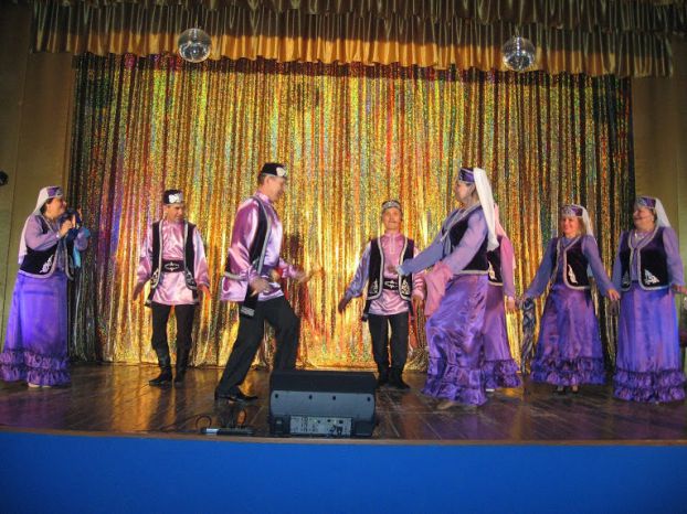 Творческий вечер в подарок мамам