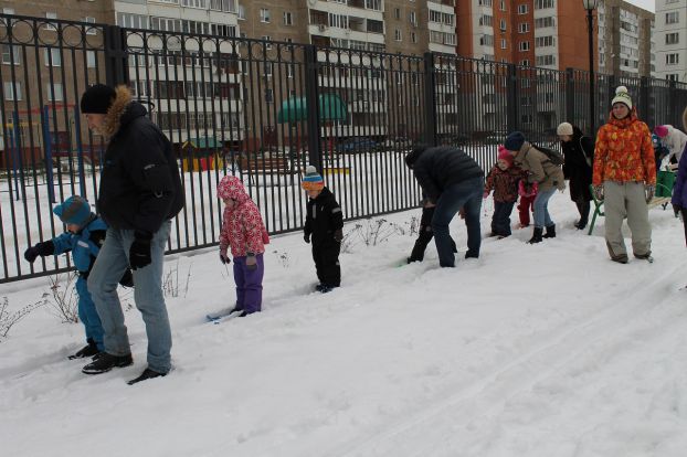 Мастер-класс для детсадовцев «Первый раз на лыжах»