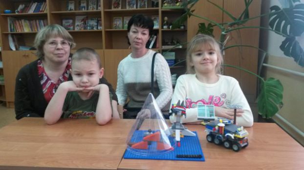 Воспитанники «Ивушки» сконструировали космический транспорт  