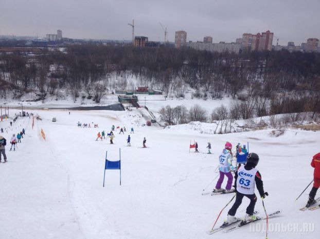 В Подольске прошли соревнования по гигантскому слалому
