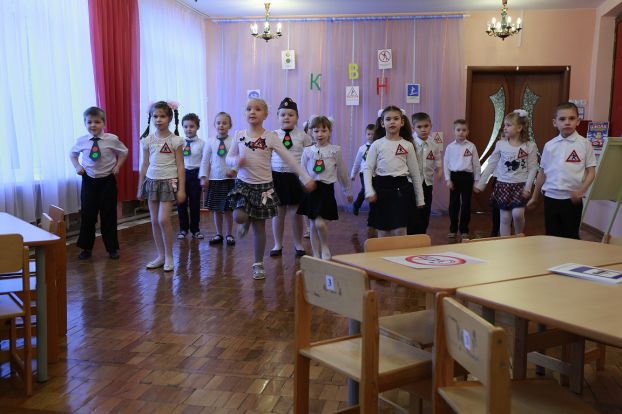 КВН по ПДД прошел в «Чебурашке»