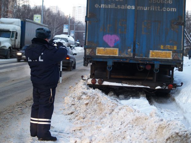 Нарушение правил остановки или стоянки водителями транспортных средств.