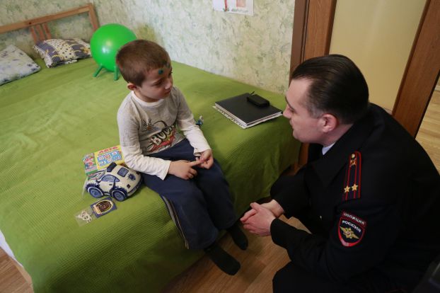 В доме пострадавшего в ДТП мальчика