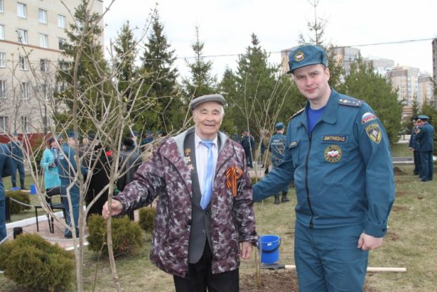 Знамя Победы принял Подольский учебный центр ФПС