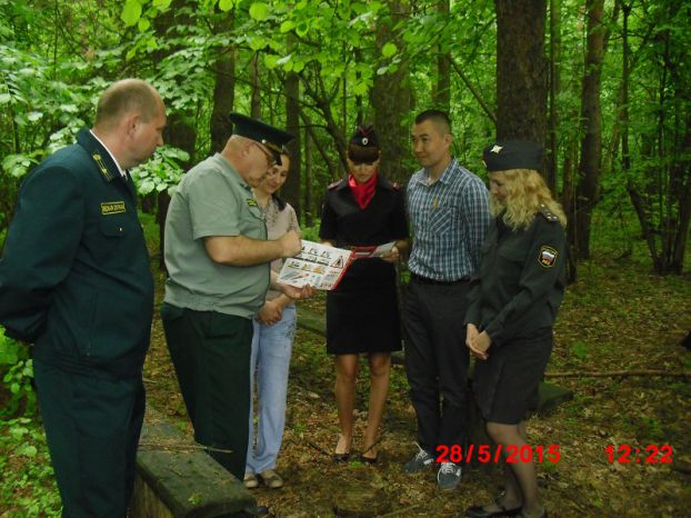 Полиция провела рейд с лесниками