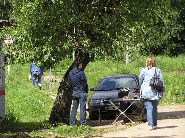 Полиция взялась за незаконную придорожную торговлю