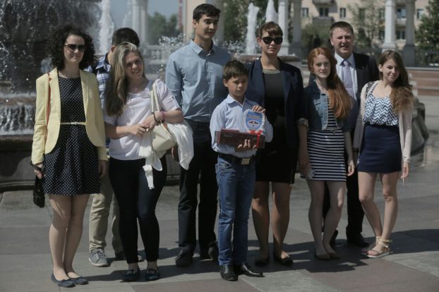 Делегация активистов из молодежных организаций Подольского района отправилась в Улан-Удэ.