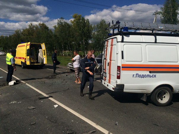 Помощь спасателей потребовалась пострадавшему в ДТП водителю