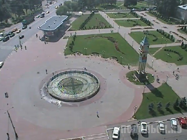 В сквере Поколений