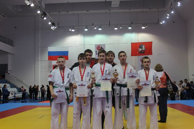 Весь пьедестал чемпионата Москвы заняли каратисты из Подольска