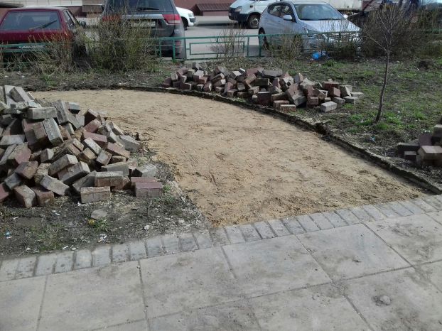 Дорожка на бульваре