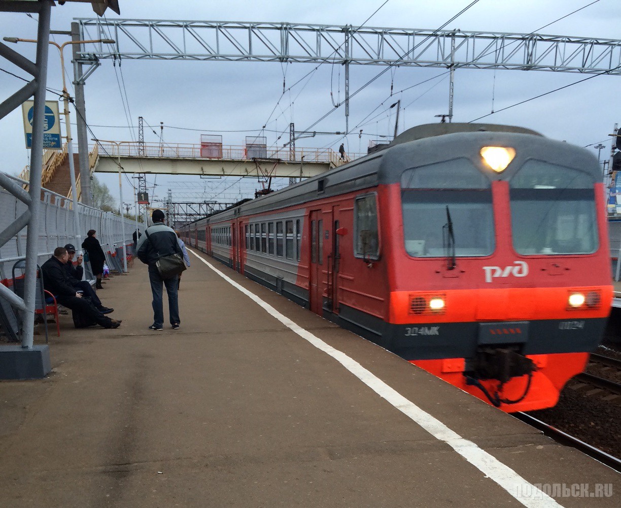 Электропоезда подольск. Электрички. Электричка Подольск. Электричеп. Электрички 2010 года.