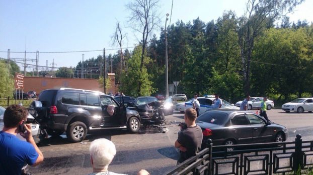 Пьяный водитель протаранил три автомобиля